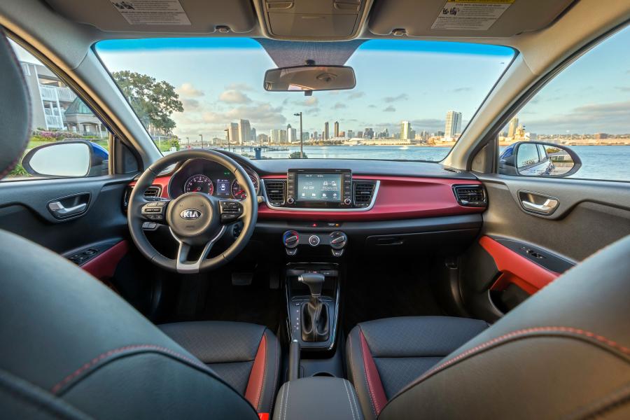 Торпедо Kia Rio 5-Door (YB) 2017 года  (NA) (фото 27 из 55)
